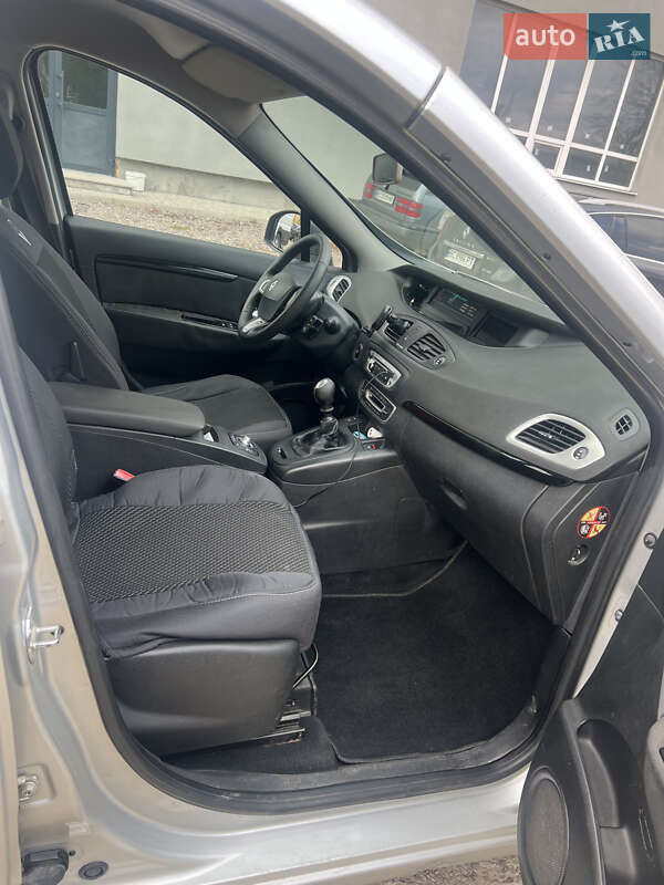 Мінівен Renault Grand Scenic 2012 в Львові фото 15 Мінівен Renault Grand Scenic 2012 в Львові
