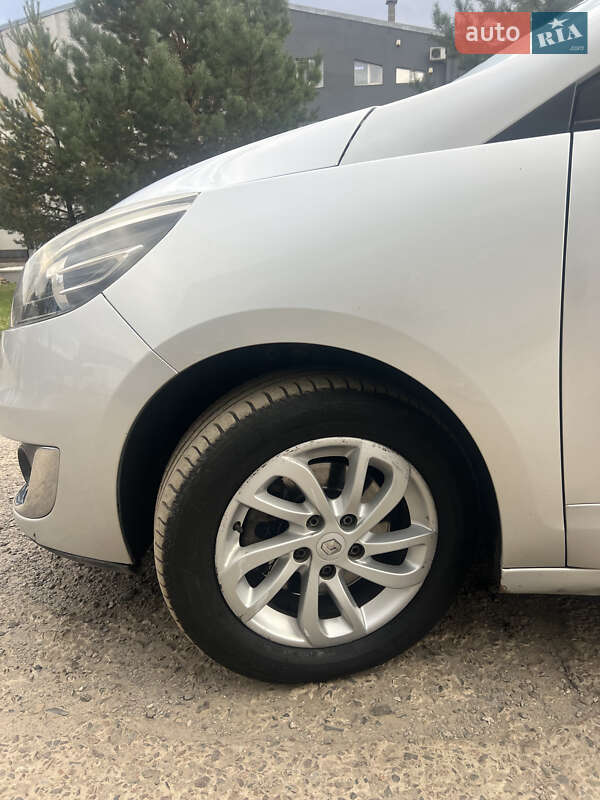 Мінівен Renault Grand Scenic 2012 в Львові фото 6 Мінівен Renault Grand Scenic 2012 в Львові