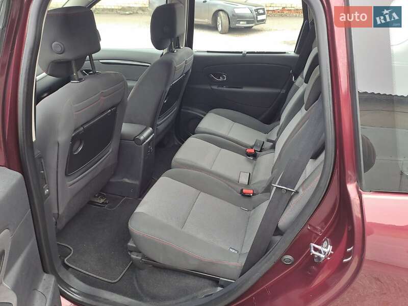 Минивэн Renault Grand Scenic 2014 в Решетиловке