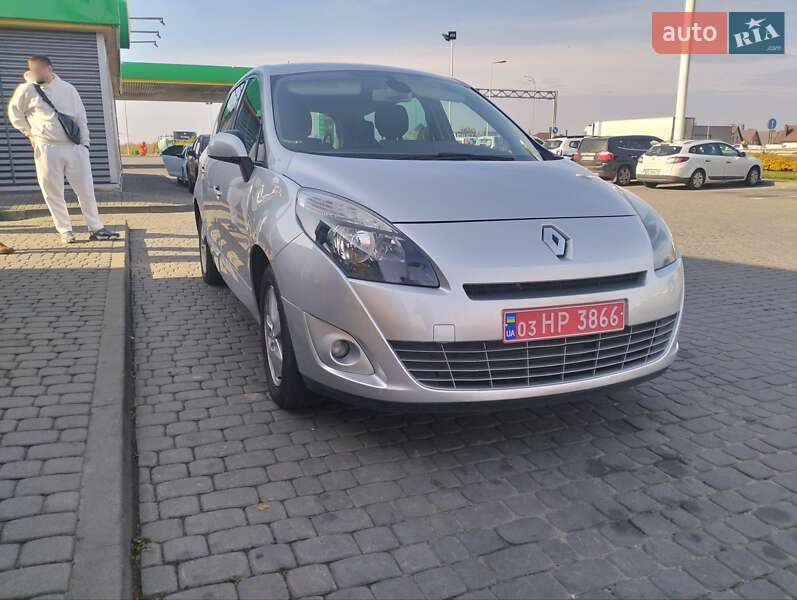 Мінівен Renault Grand Scenic 2011 в Чернігові