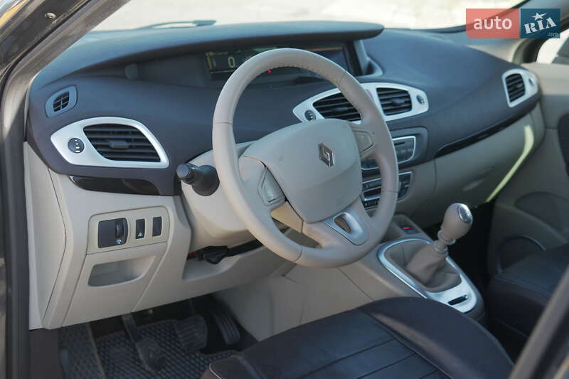 Мінівен Renault Grand Scenic 2010 в Києві