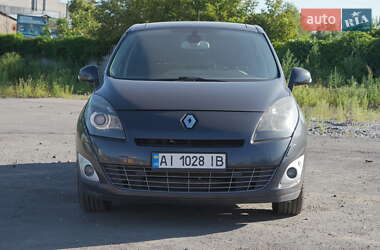 Минивэн Renault Grand Scenic 2010 в 