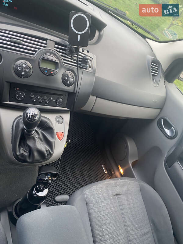 Минивэн Renault Grand Scenic 2006 в Луцке фото 32 Минивэн Renault Grand Scenic 2006 в Луцке