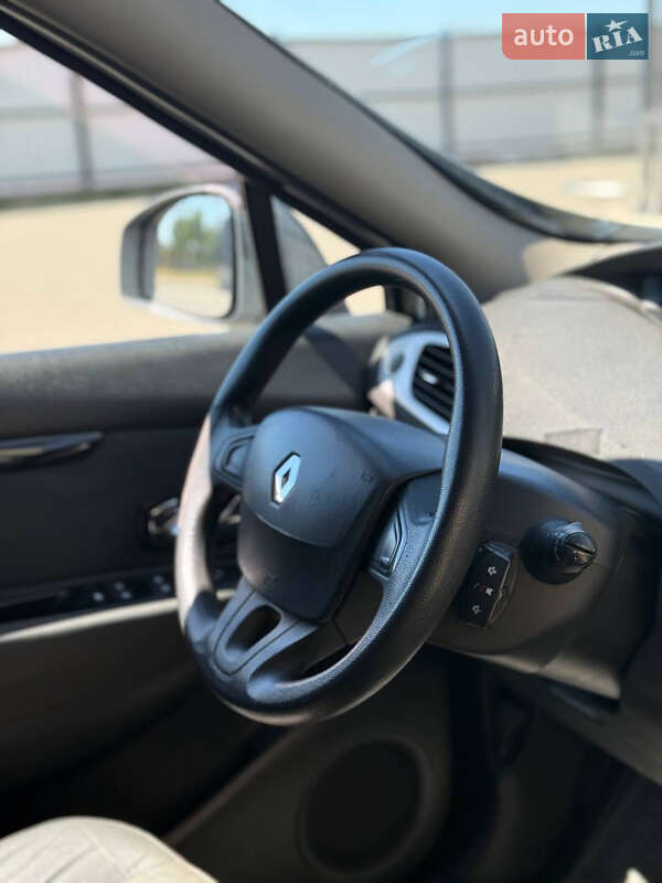 Мінівен Renault Grand Scenic 2012 в Рожище фото 22 Мінівен Renault Grand Scenic 2012 в Рожище