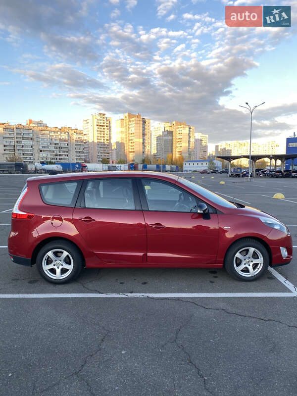 Минивэн Renault Grand Scenic 2011 в Киеве фото 5 Минивэн Renault Grand Scenic 2011 в Киеве