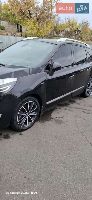 Мінівен Renault Grand Scenic 2012 в Миколаєві фото 33 Мінівен Renault Grand Scenic 2012 в Миколаєві