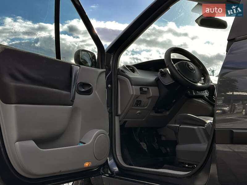 Минивэн Renault Grand Scenic 2004 в Луцке