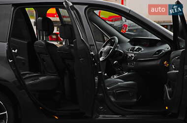 Мінівен Renault Grand Scenic 2013 в  фото 8 Мінівен Renault Grand Scenic 2013 в