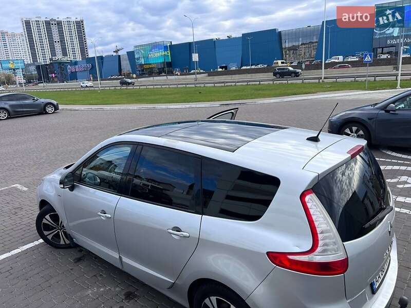 Минивэн Renault Grand Scenic 2012 в Киеве фото 26 Минивэн Renault Grand Scenic 2012 в Киеве