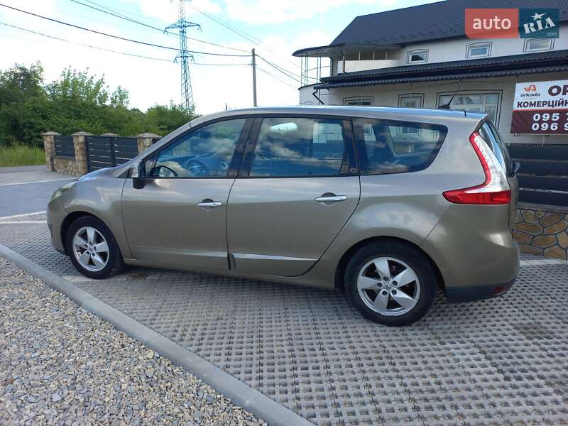 Минивэн Renault Grand Scenic 2010 в Ивано-Франковске