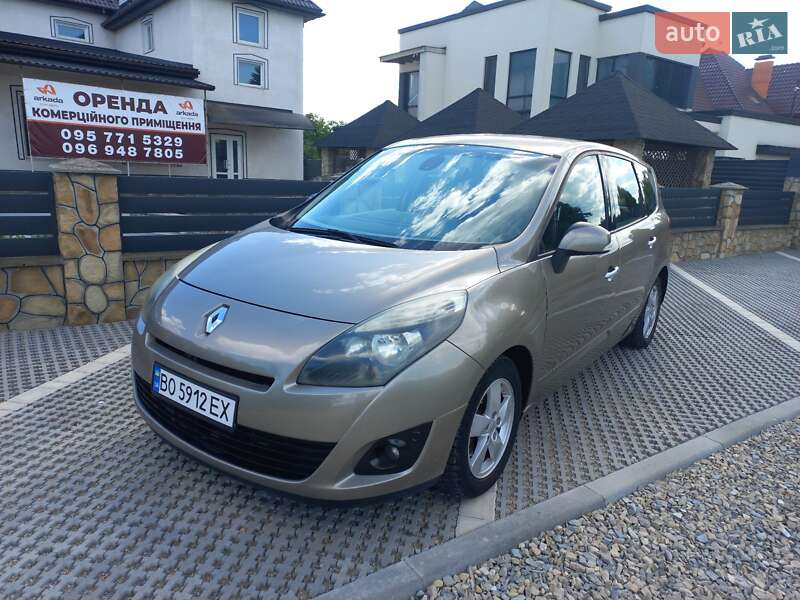 Минивэн Renault Grand Scenic 2010 в Ивано-Франковске