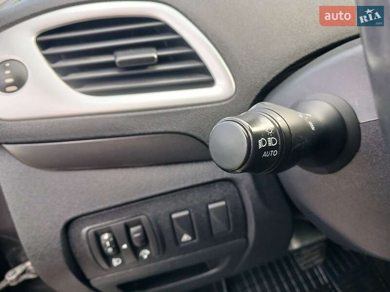 Минивэн Renault Grand Scenic 2010 в Кременчуге фото 15 Минивэн Renault Grand Scenic 2010 в Кременчуге