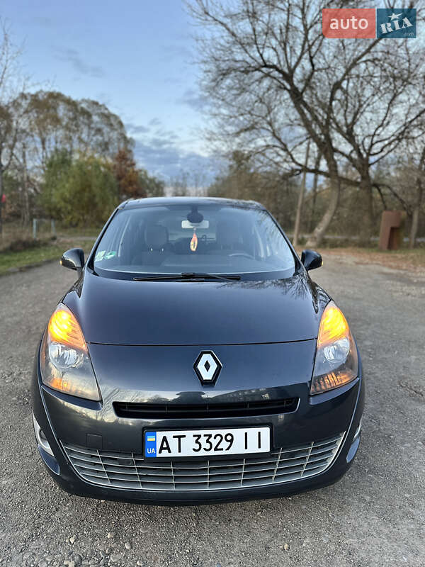 Минивэн Renault Grand Scenic 2011 в Рожнятове
