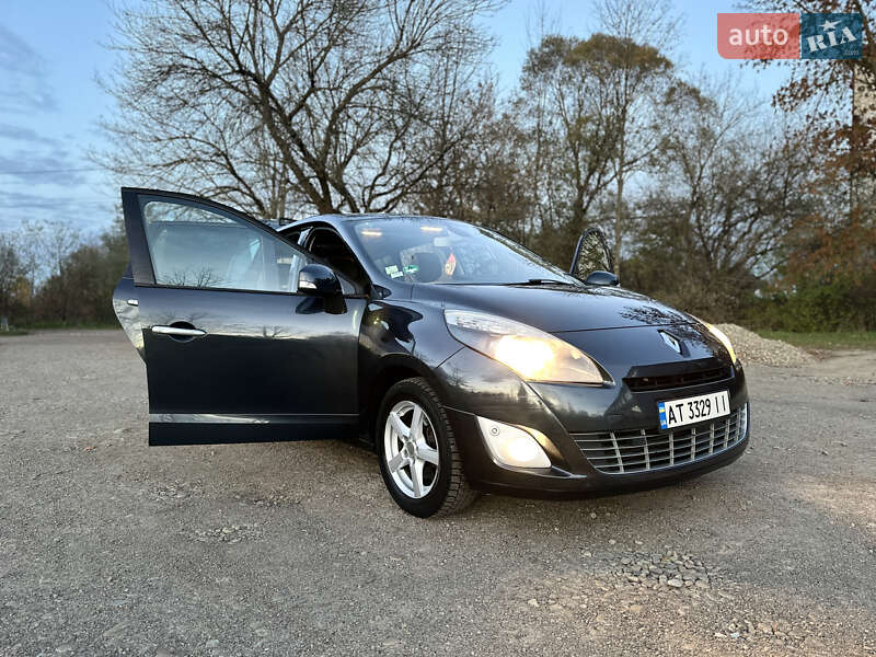 Renault Grand Scenic 2011 Renault Grand Scenic 2011