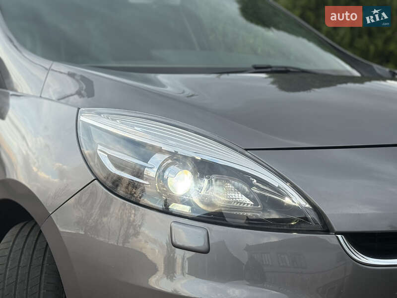 Минивэн Renault Grand Scenic 2012 в Стрые