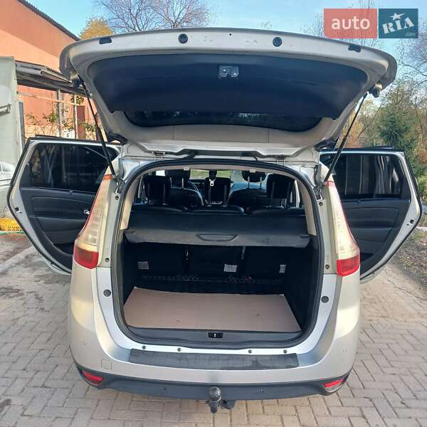 Минивэн Renault Grand Scenic 2010 в Черновцах