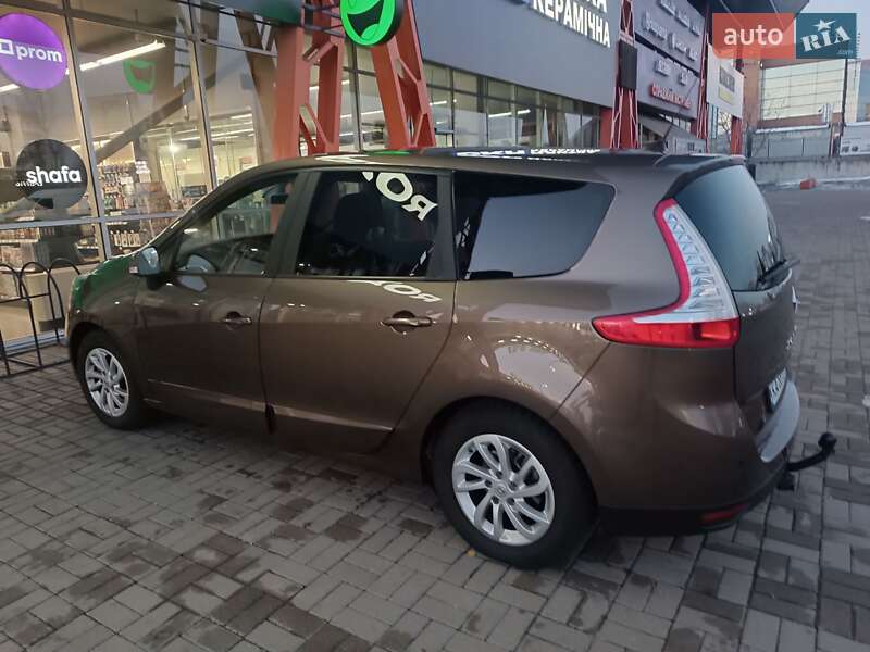 Минивэн Renault Grand Scenic 2012 в Киеве