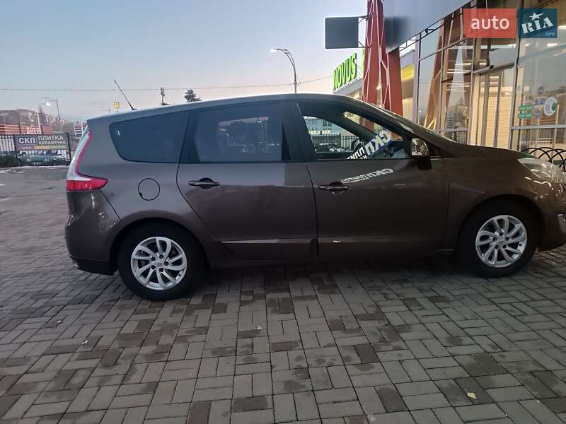 Минивэн Renault Grand Scenic 2012 в Киеве