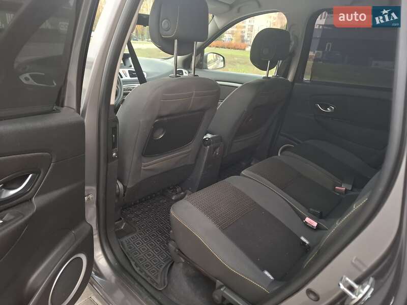 Минивэн Renault Grand Scenic 2009 в Черкассах фото 14 Минивэн Renault Grand Scenic 2009 в Черкассах