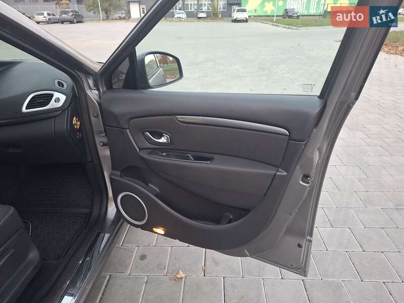 Минивэн Renault Grand Scenic 2009 в Черкассах фото 19 Минивэн Renault Grand Scenic 2009 в Черкассах