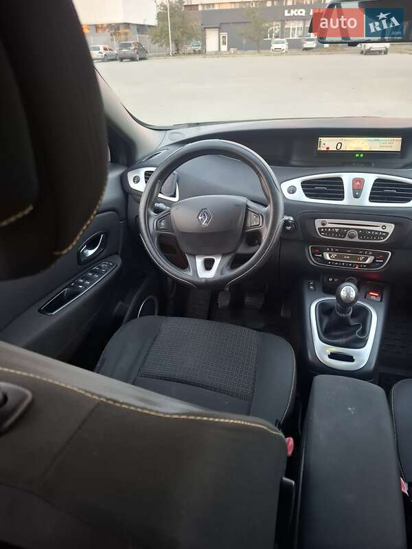 Минивэн Renault Grand Scenic 2009 в Черкассах фото 28 Минивэн Renault Grand Scenic 2009 в Черкассах