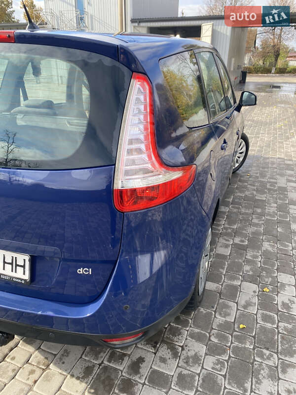 Минивэн Renault Grand Scenic 2012 в Староконстантинове