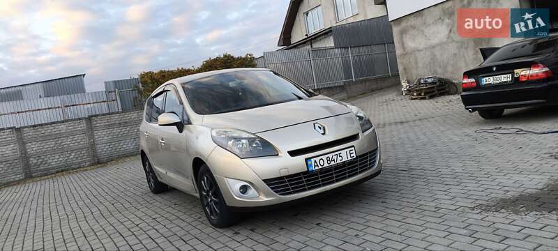 Мінівен Renault Grand Scenic 2010 в Мукачевому
