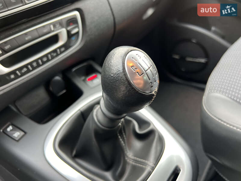 Минивэн Renault Grand Scenic 2014 в Дубно фото 44 Минивэн Renault Grand Scenic 2014 в Дубно