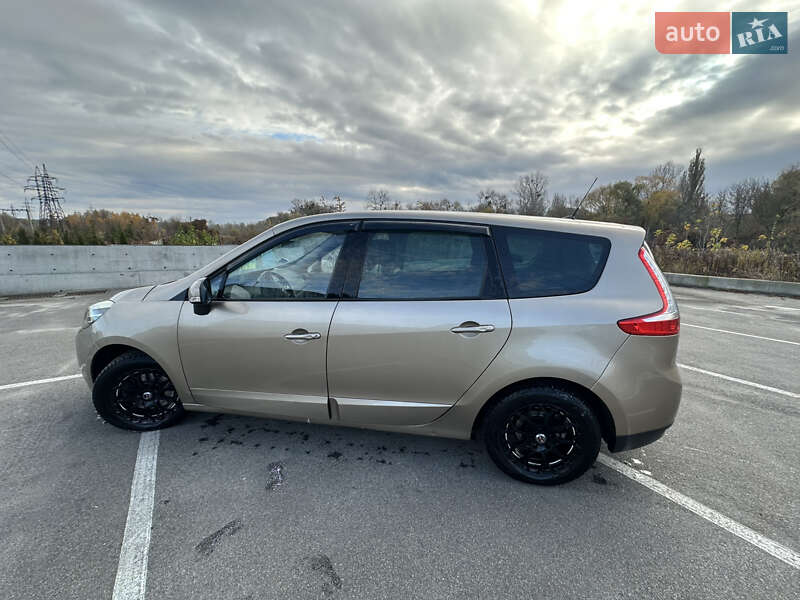 Мінівен Renault Grand Scenic 2014 в Ірпені