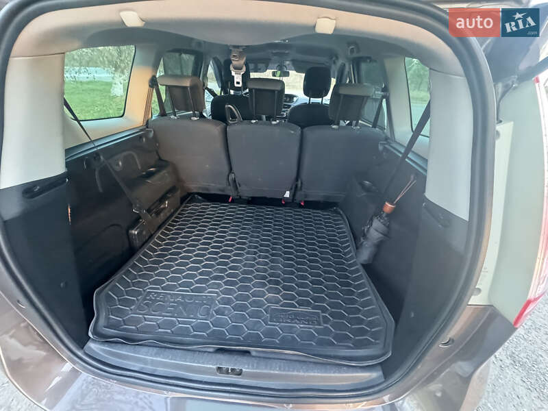 Мінівен Renault Grand Scenic 2013 в Івано-Франківську