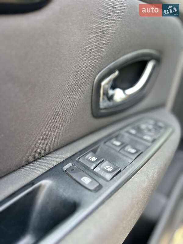 Минивэн Renault Grand Scenic 2013 в Черновцах фото 11 Минивэн Renault Grand Scenic 2013 в Черновцах