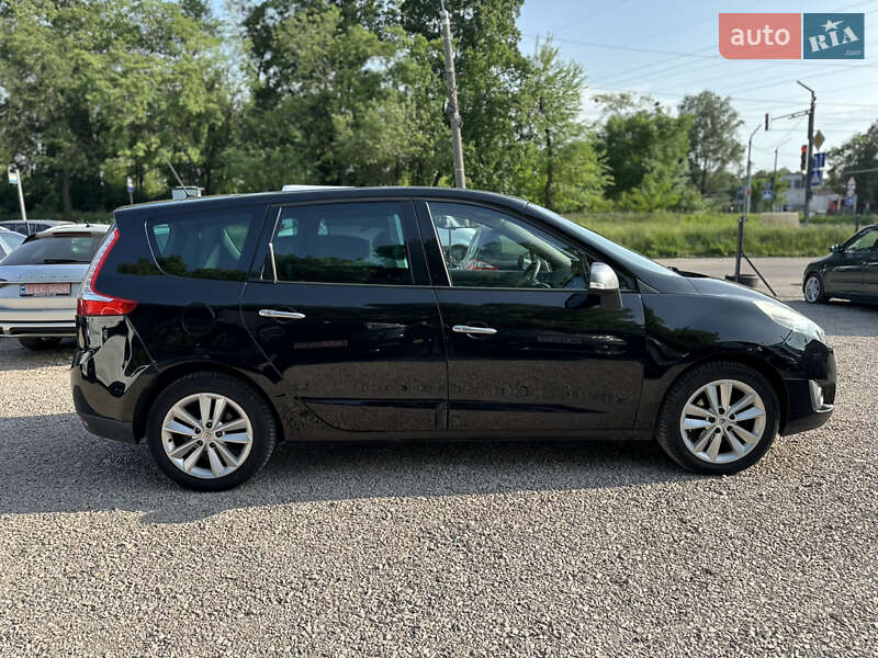 Минивэн Renault Grand Scenic 2011 в Ровно