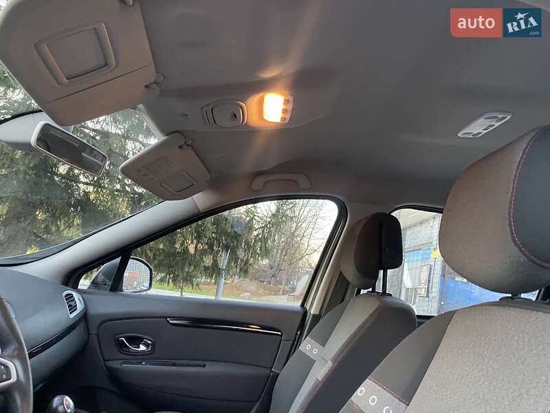 Мінівен Renault Grand Scenic 2012 в Луцьку