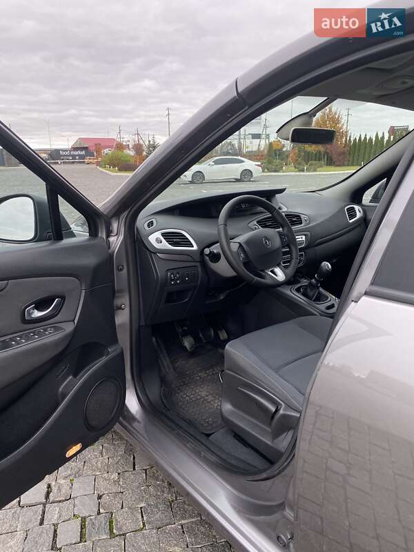 Мінівен Renault Grand Scenic 2009 в Рівному фото 9 Мінівен Renault Grand Scenic 2009 в Рівному