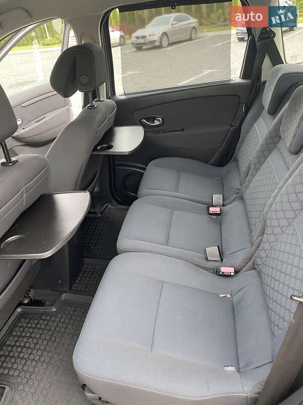 Мінівен Renault Grand Scenic 2009 в Рівному фото 17 Мінівен Renault Grand Scenic 2009 в Рівному