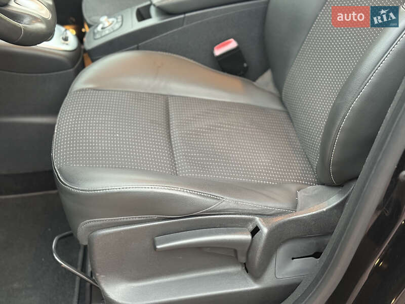 Минивэн Renault Grand Scenic 2011 в Стрые фото 38 Минивэн Renault Grand Scenic 2011 в Стрые