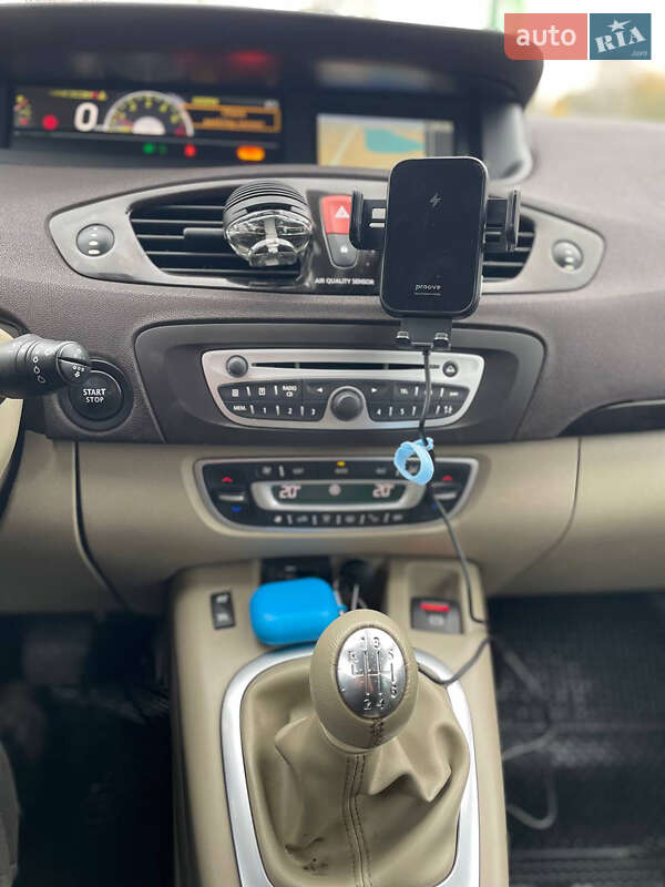 Минивэн Renault Grand Scenic 2011 в Киеве