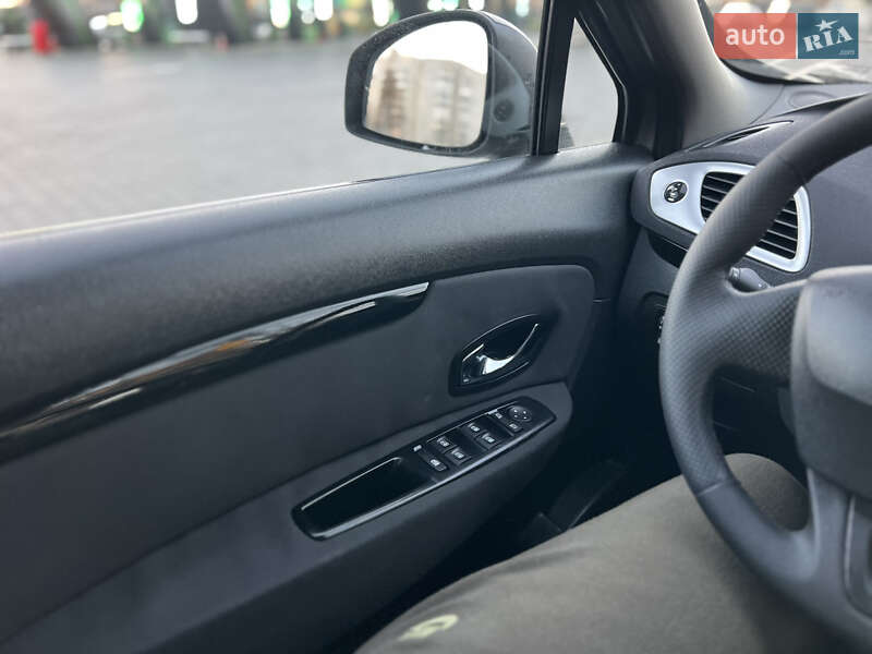 Минивэн Renault Grand Scenic 2012 в Луцке