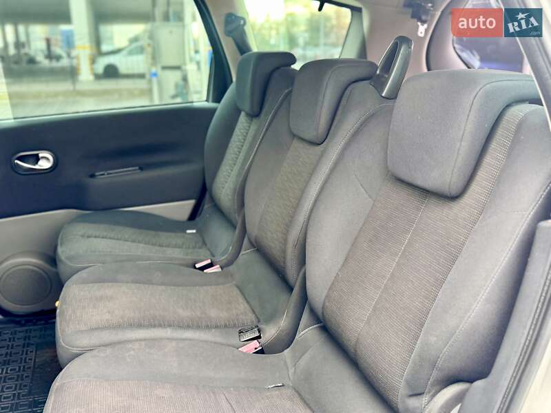 Мінівен Renault Grand Scenic 2007 в Одесі фото 42 Мінівен Renault Grand Scenic 2007 в Одесі
