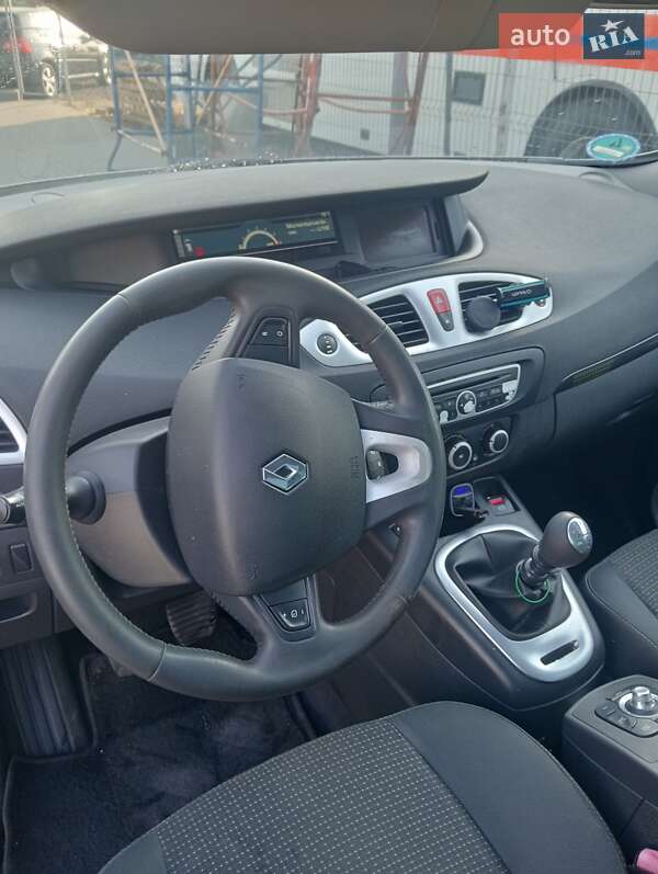 Минивэн Renault Grand Scenic 2009 в Нововолынске