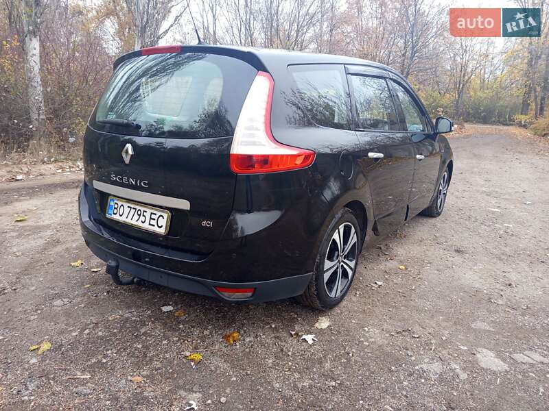 Минивэн Renault Grand Scenic 2011 в Запорожье