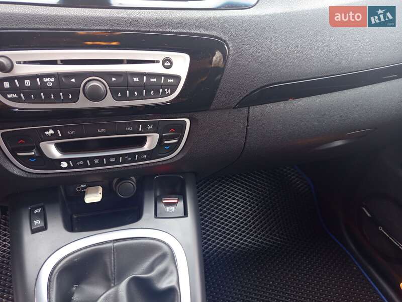 Минивэн Renault Grand Scenic 2011 в Запорожье