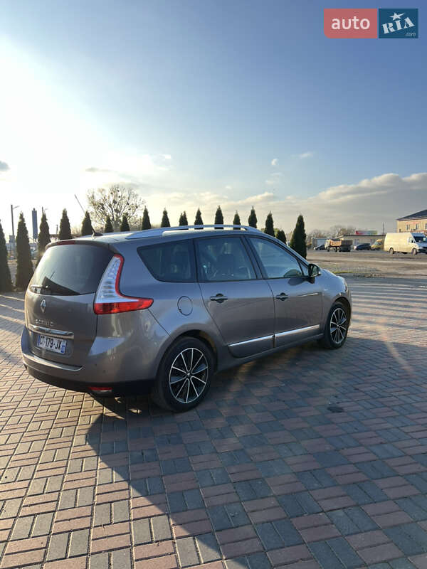 Минивэн Renault Grand Scenic 2013 в Ровно