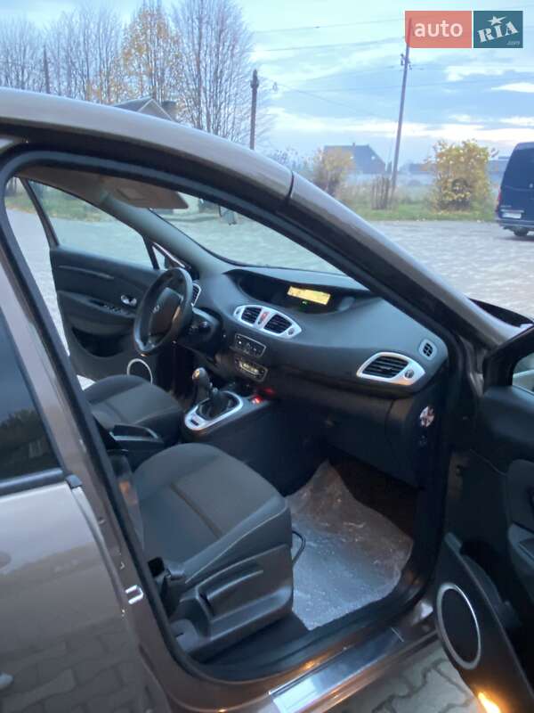 Мінівен Renault Grand Scenic 2010 в Луцьку