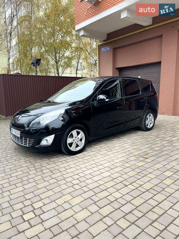 Минивэн Renault Grand Scenic 2011 в Черновцах