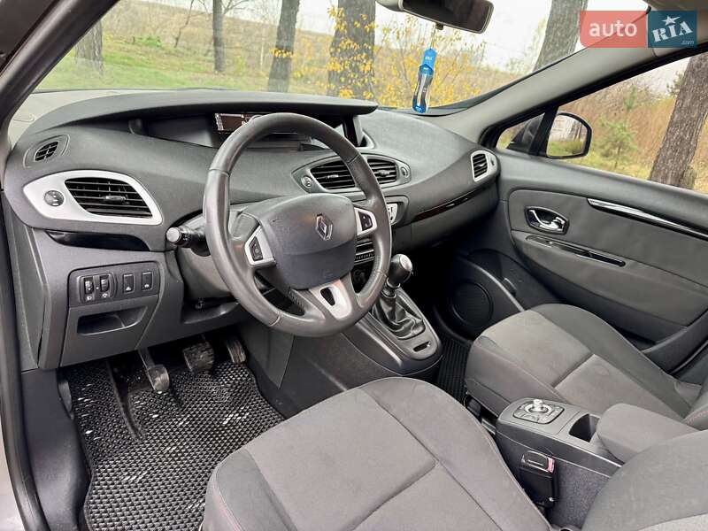 Минивэн Renault Grand Scenic 2012 в Киеве