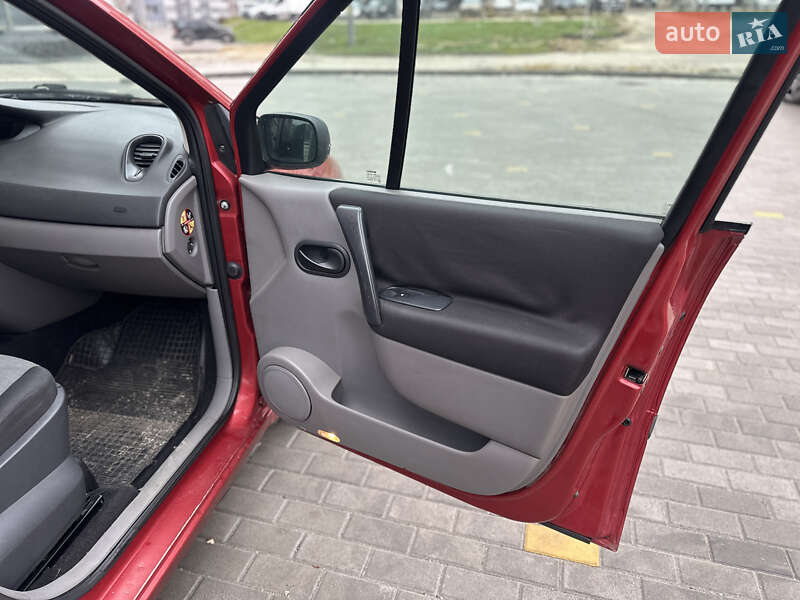 Минивэн Renault Grand Scenic 2005 в Тернополе фото 32 Минивэн Renault Grand Scenic 2005 в Тернополе