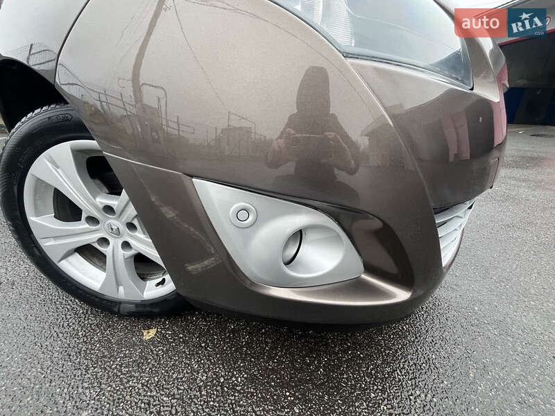 Минивэн Renault Grand Scenic 2011 в Виннице