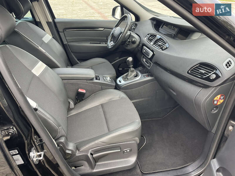 Минивэн Renault Grand Scenic 2013 в Ровно