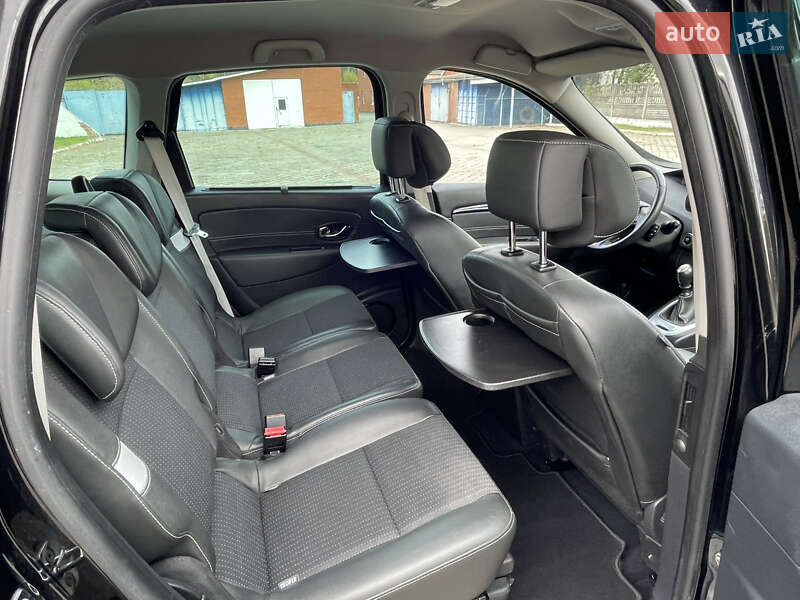 Минивэн Renault Grand Scenic 2013 в Ровно